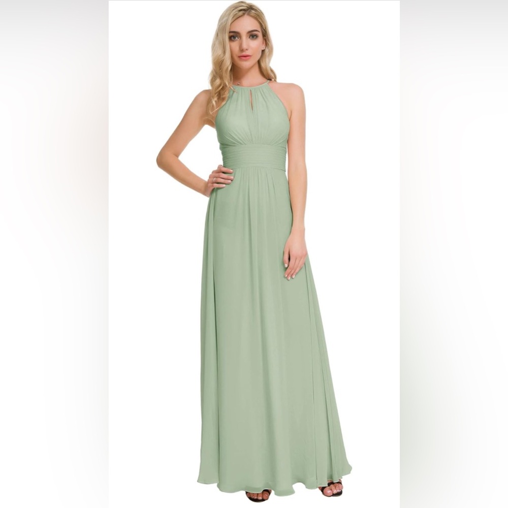 Elegant Green Evening Gown